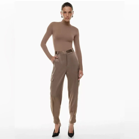 Aritzia Babaton Refined Satin Cargo Pant - Picture 15 of 15